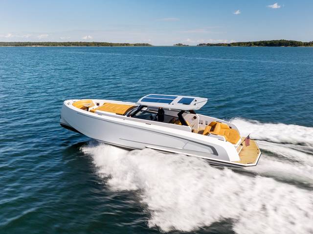 2021 VANQUISH YACHTS 45 T Top