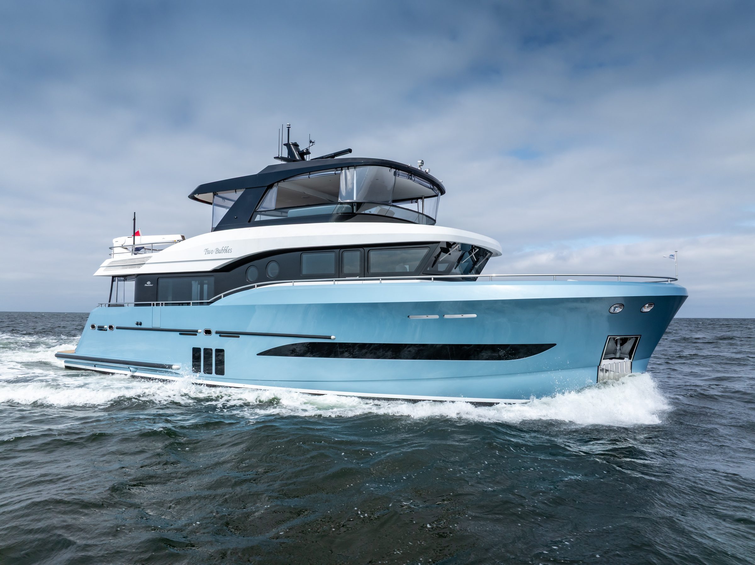 Steeler Ocean Explorer 72 motor yacht exterior
