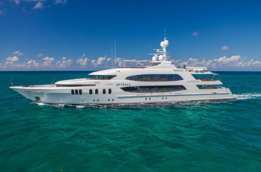 190 ft yacht