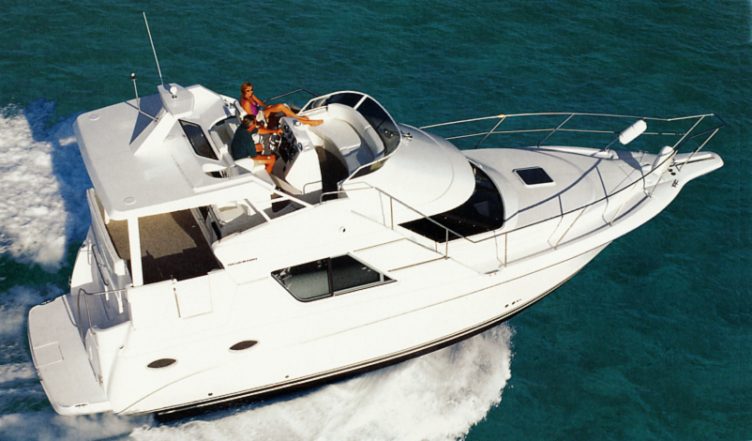 Silverton Yachts 352 Motor Yacht | HMY Yachts