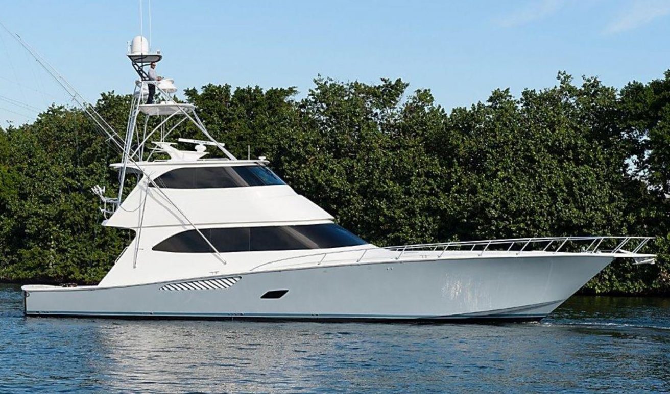 76 Viking Convertible | HMY Yachts