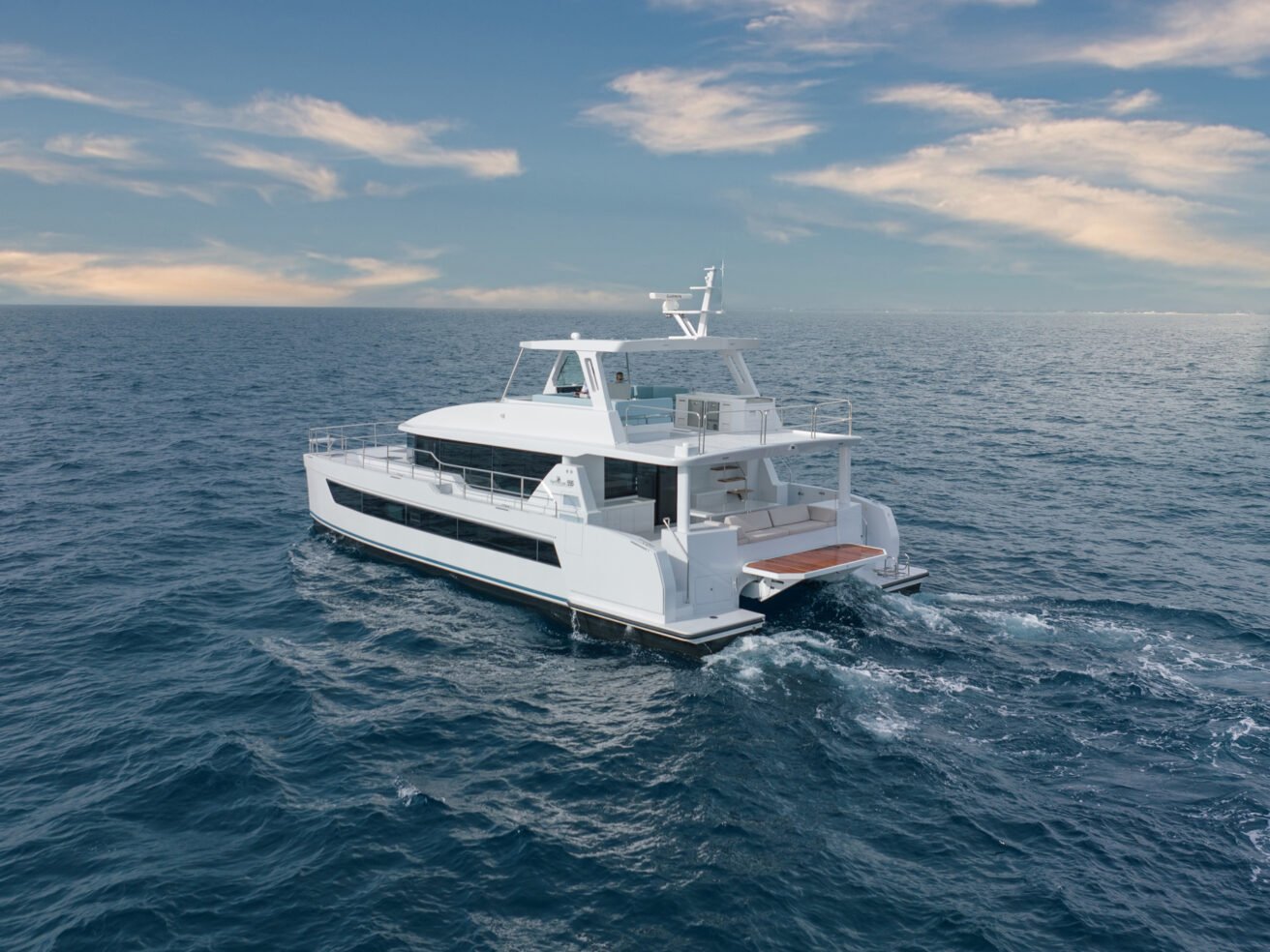 555 Power Catamaran | HMY Yachts